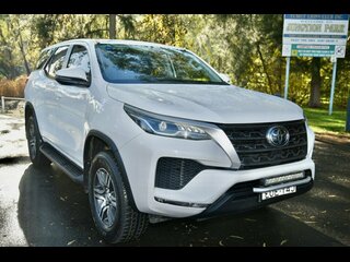 2022  Toyota Fortuner GX Wagon (Glacier White) Pre-Owned Car Thumbnail